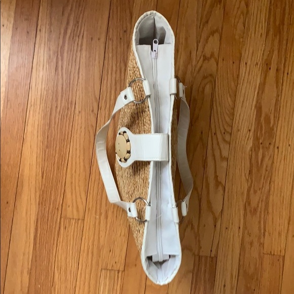 Straw Tote - Picture 6 of 8